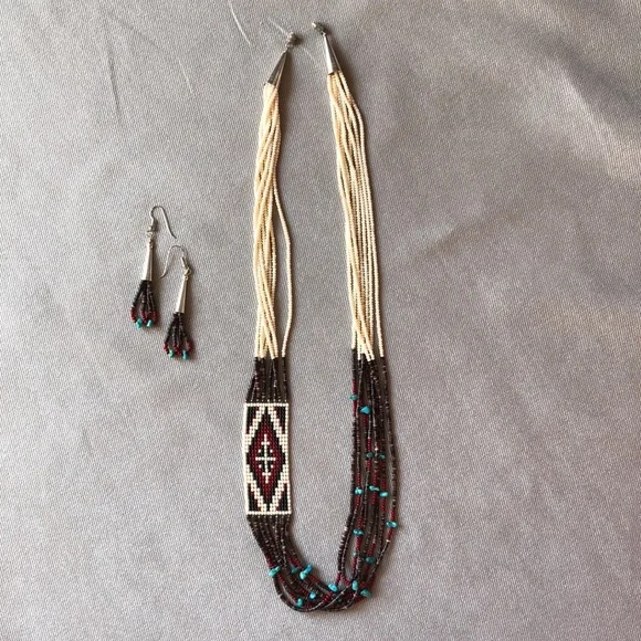 Vintage Native American Necklace & Earring Set. - Picture 4 of 11